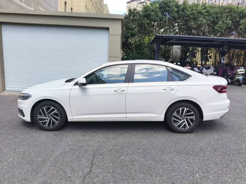 2022 VOLKSWAGEN LAVIDA thumbnail 4