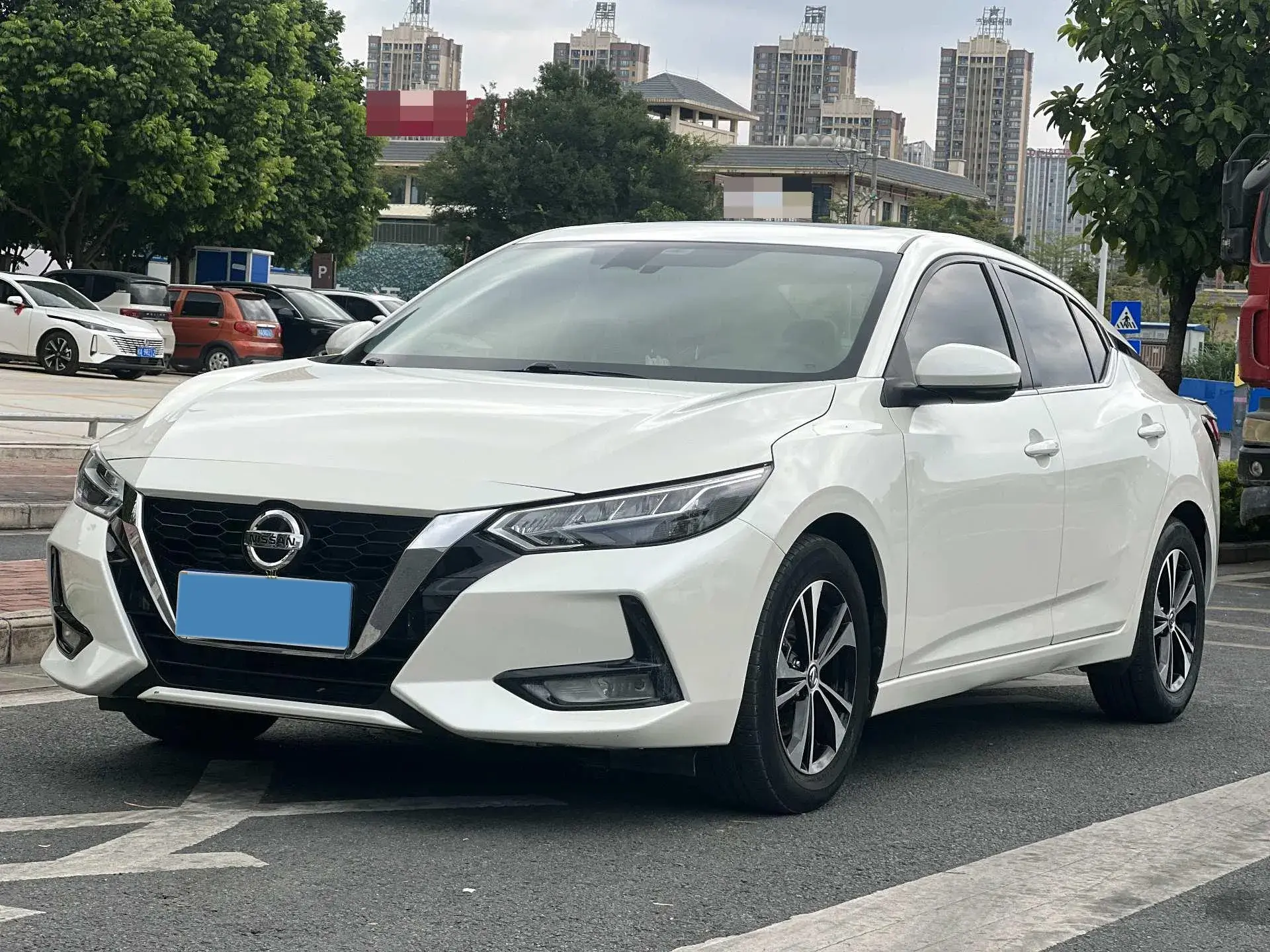 2022 NISSAN SYLPHY view 1