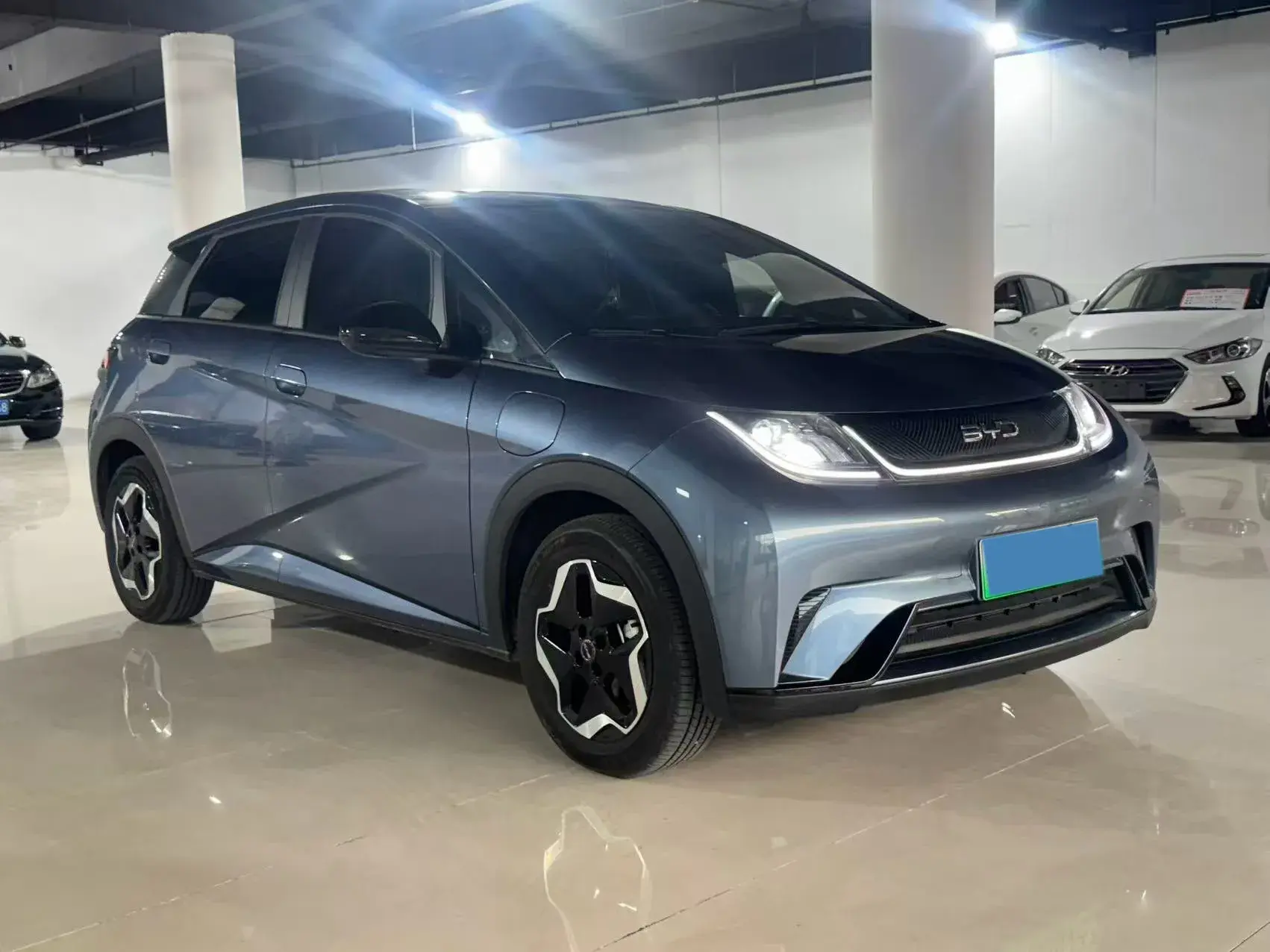 2025 BYD DOLPHIN thumbnail 2