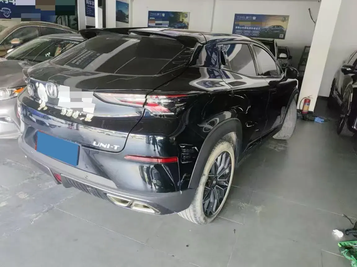 2022 CHANGAN UNI-T thumbnail 2