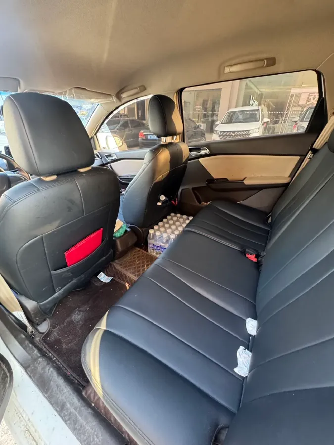 2014 BaoJun 610 1.5L 112HP L4 6AT,autocango,china used car exporter,china ev exporter,chinese used car exporter,chinese used ev exporter