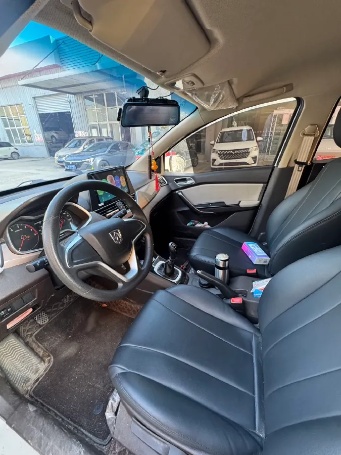 2014 BaoJun 610 1.5L 112HP L4 6AT,autocango,china used car exporter,china ev exporter,chinese used car exporter,chinese used ev exporter