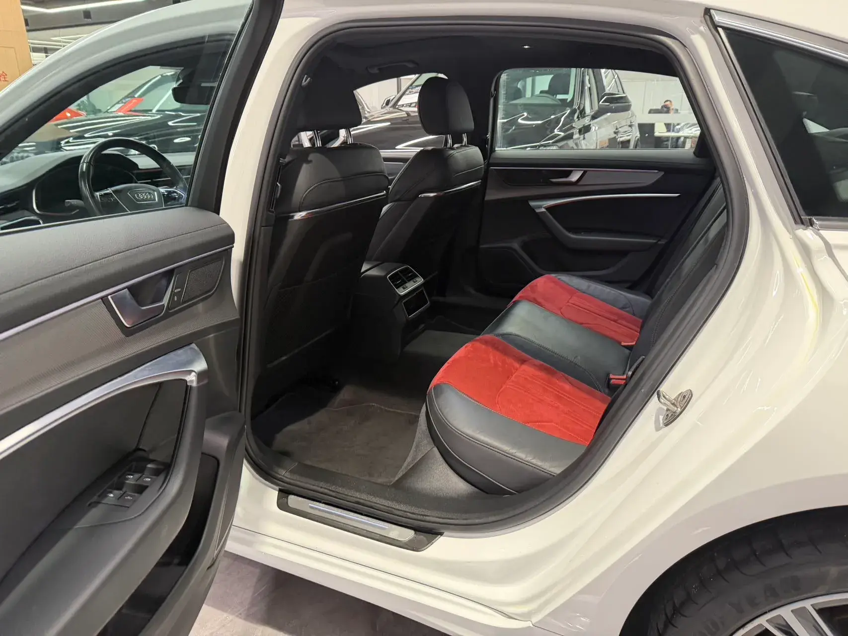 2021 AUDI A6L thumbnail 3