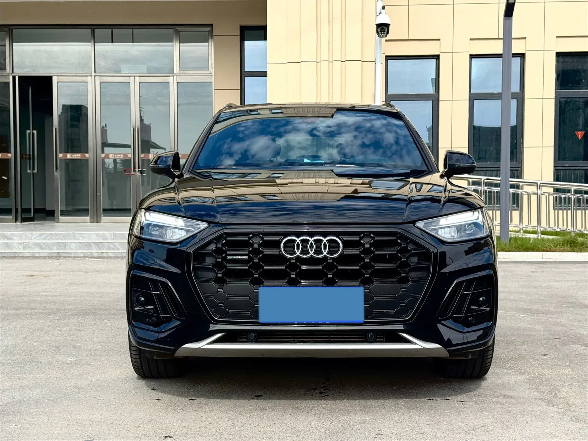 2024 AUDI Q5L thumbnail 2