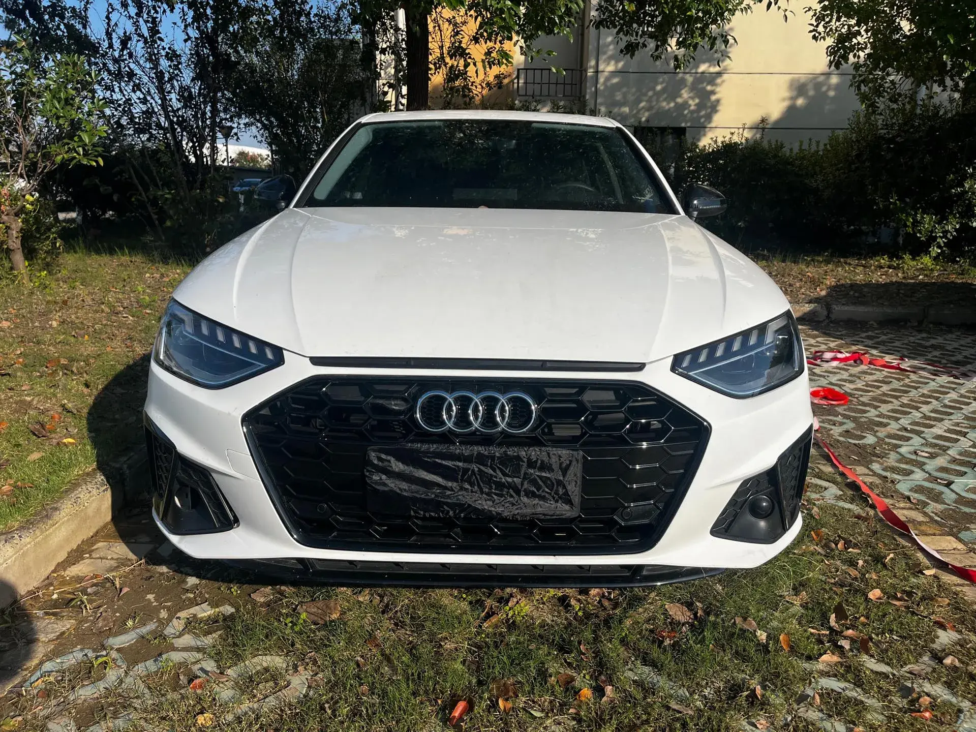 2022 AUDI A4L thumbnail 2