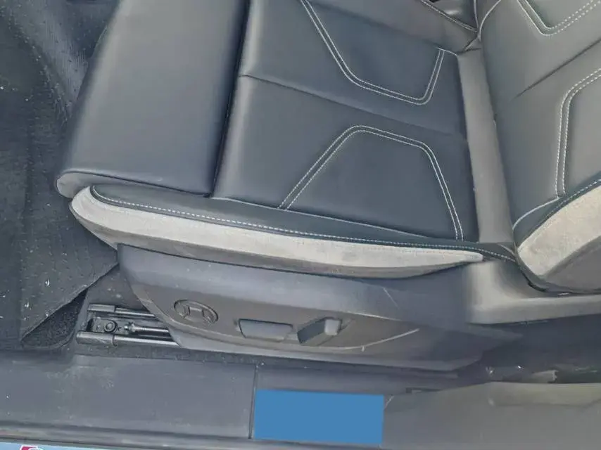 2024 AUDI Q2L thumbnail 3