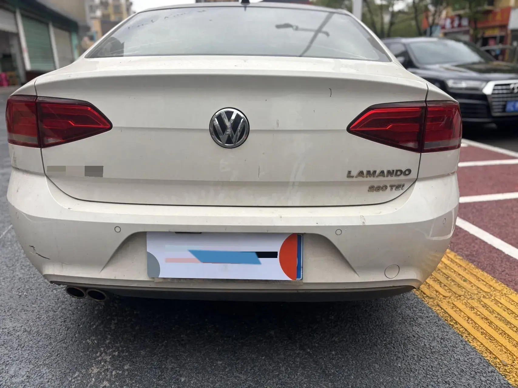 2018 VOLKSWAGEN LAMANDO thumbnail 3