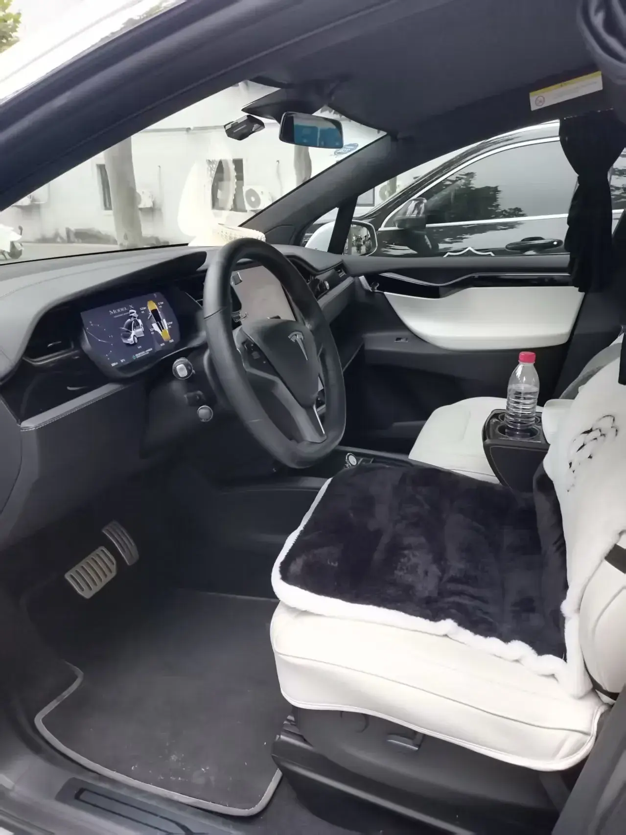 2016 TESLA MODEL thumbnail 4