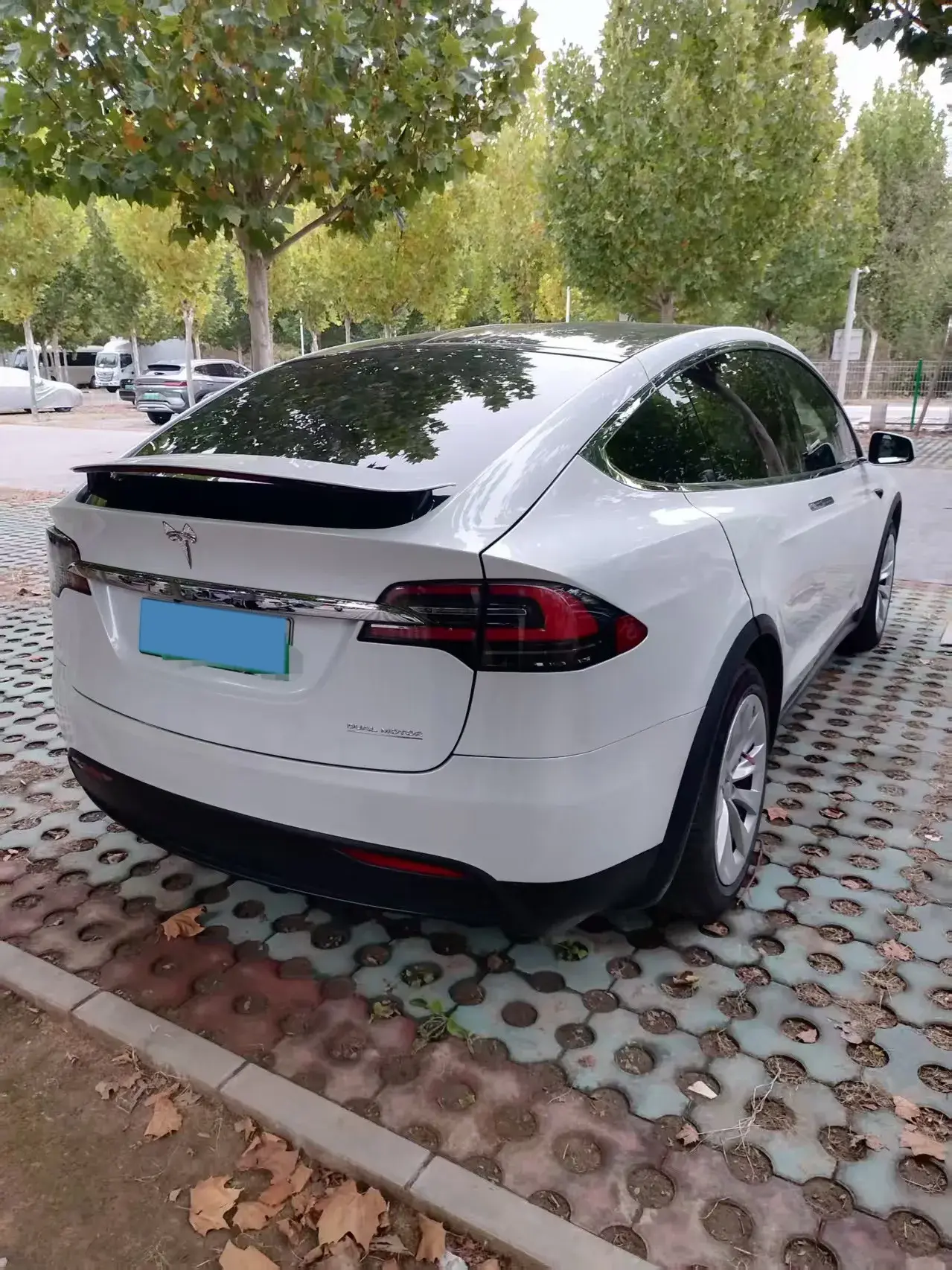 2016 TESLA MODEL thumbnail 3