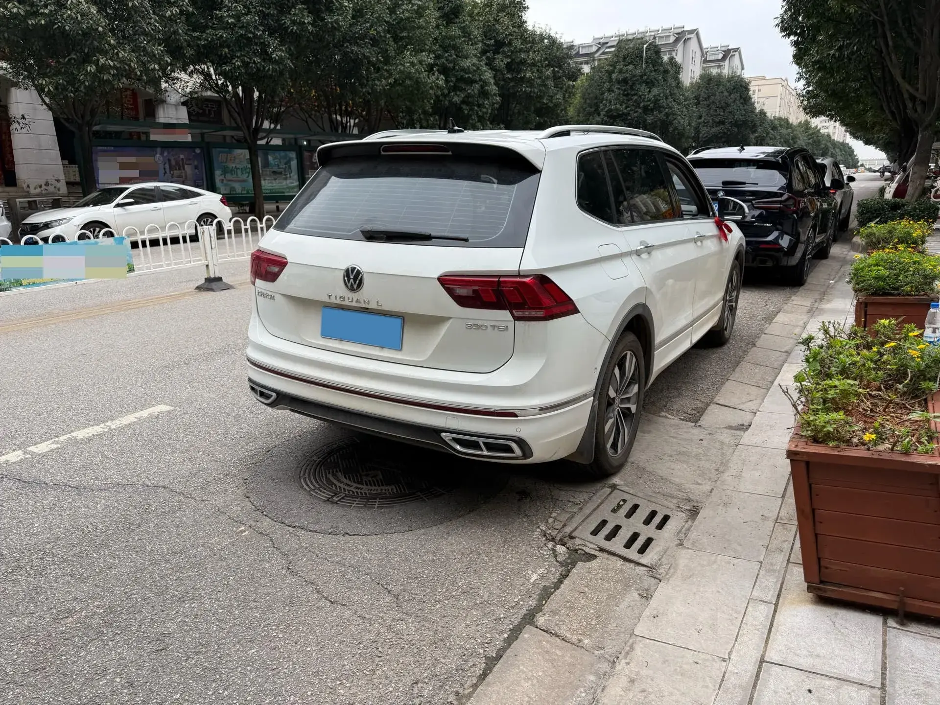 2024 VOLKSWAGEN TIGUAN thumbnail 4