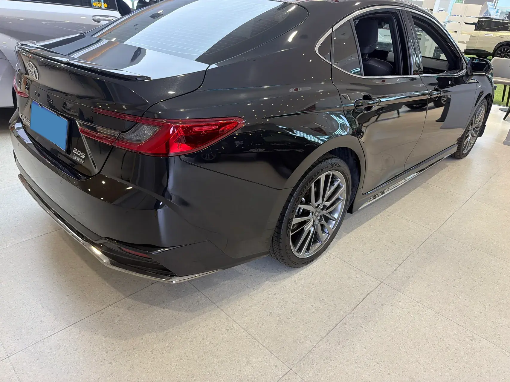 2024 TOYOTA CAMRY thumbnail 3