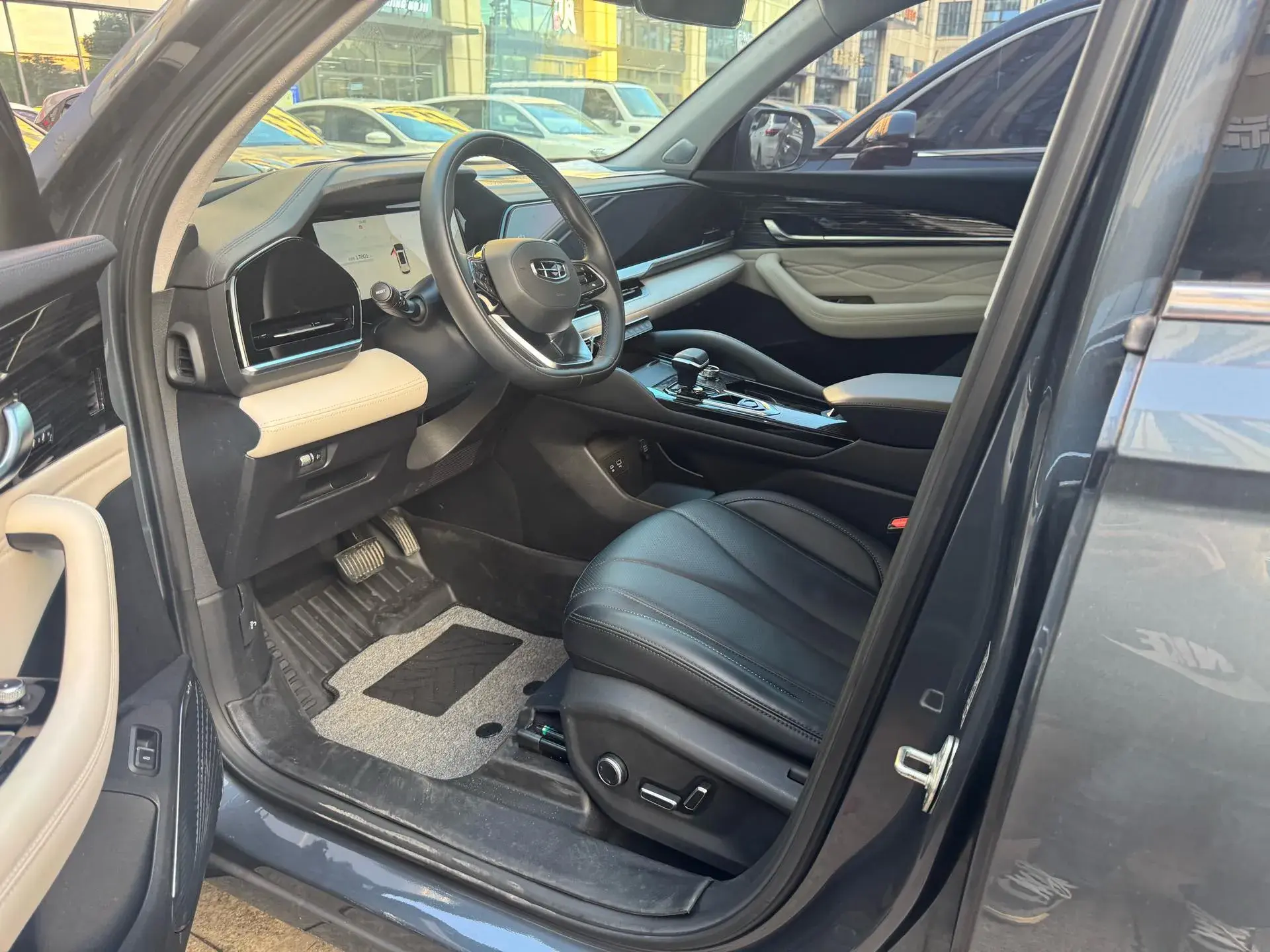 2023 GEELY MONJARO thumbnail 2