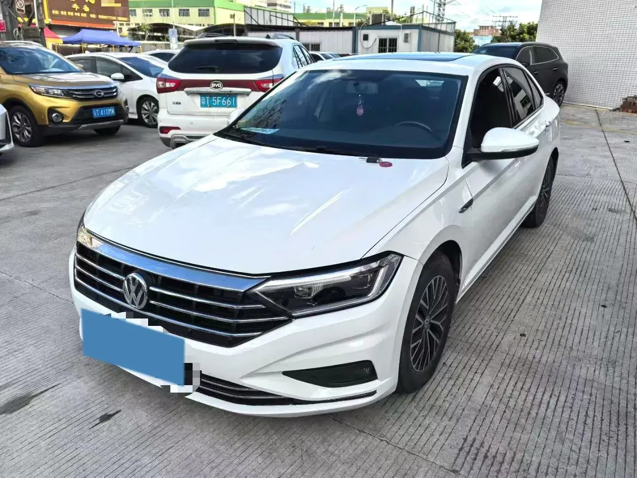 2020 VOLKSWAGEN SAGITAR view 1