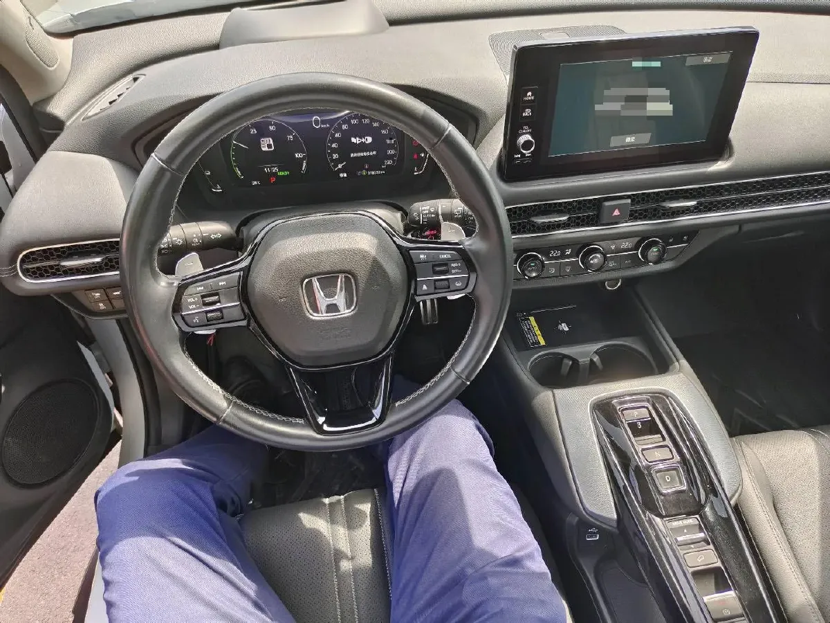 2023 Honda HR-V 2.0L 143HP L4 E-CVT Hybrid,autocango,china used car exporter,china ev exporter,chinese used car exporter,chinese used ev exporter