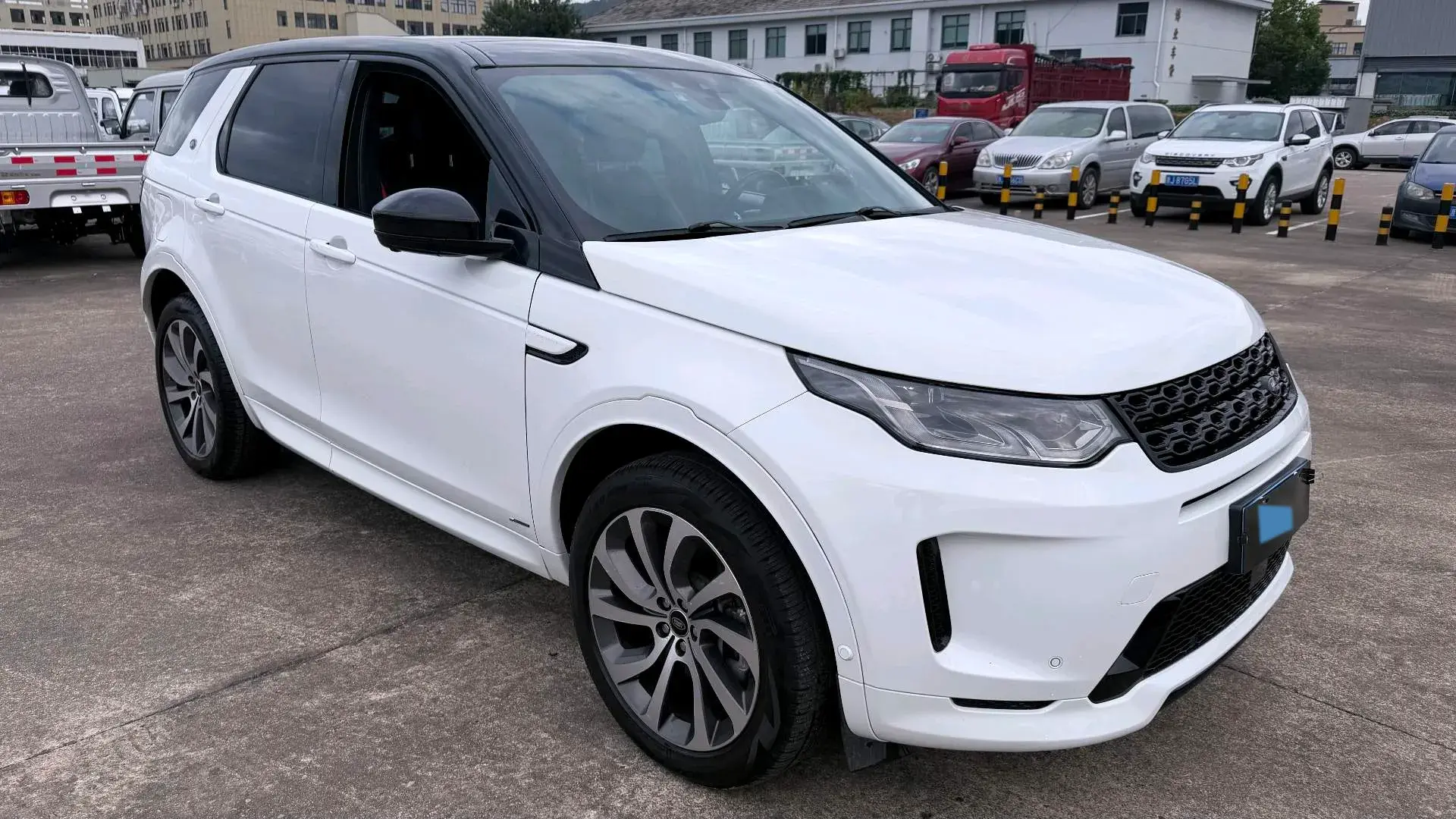 2020 LAND ROVER thumbnail 3