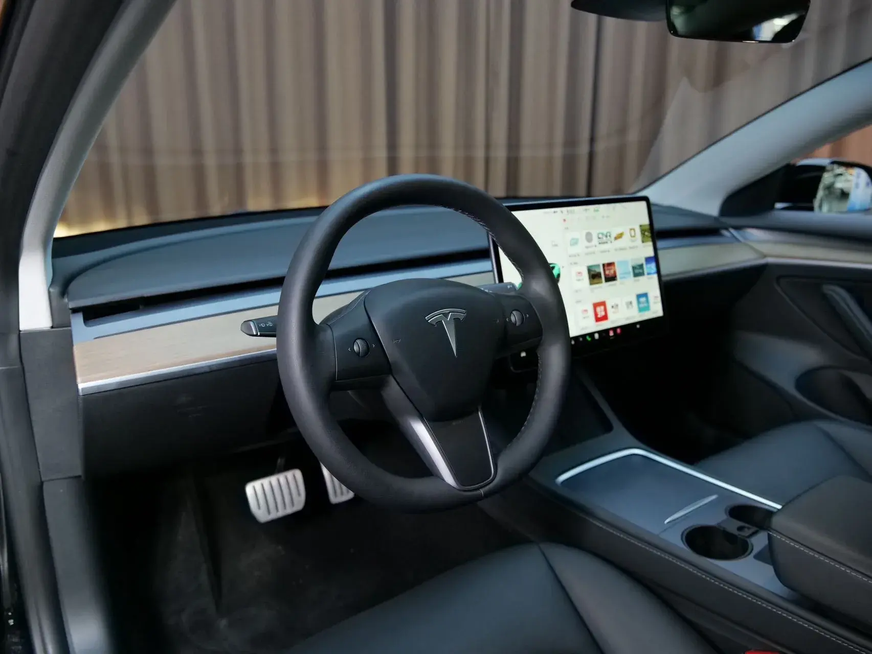 2021 TESLA MODEL thumbnail 3