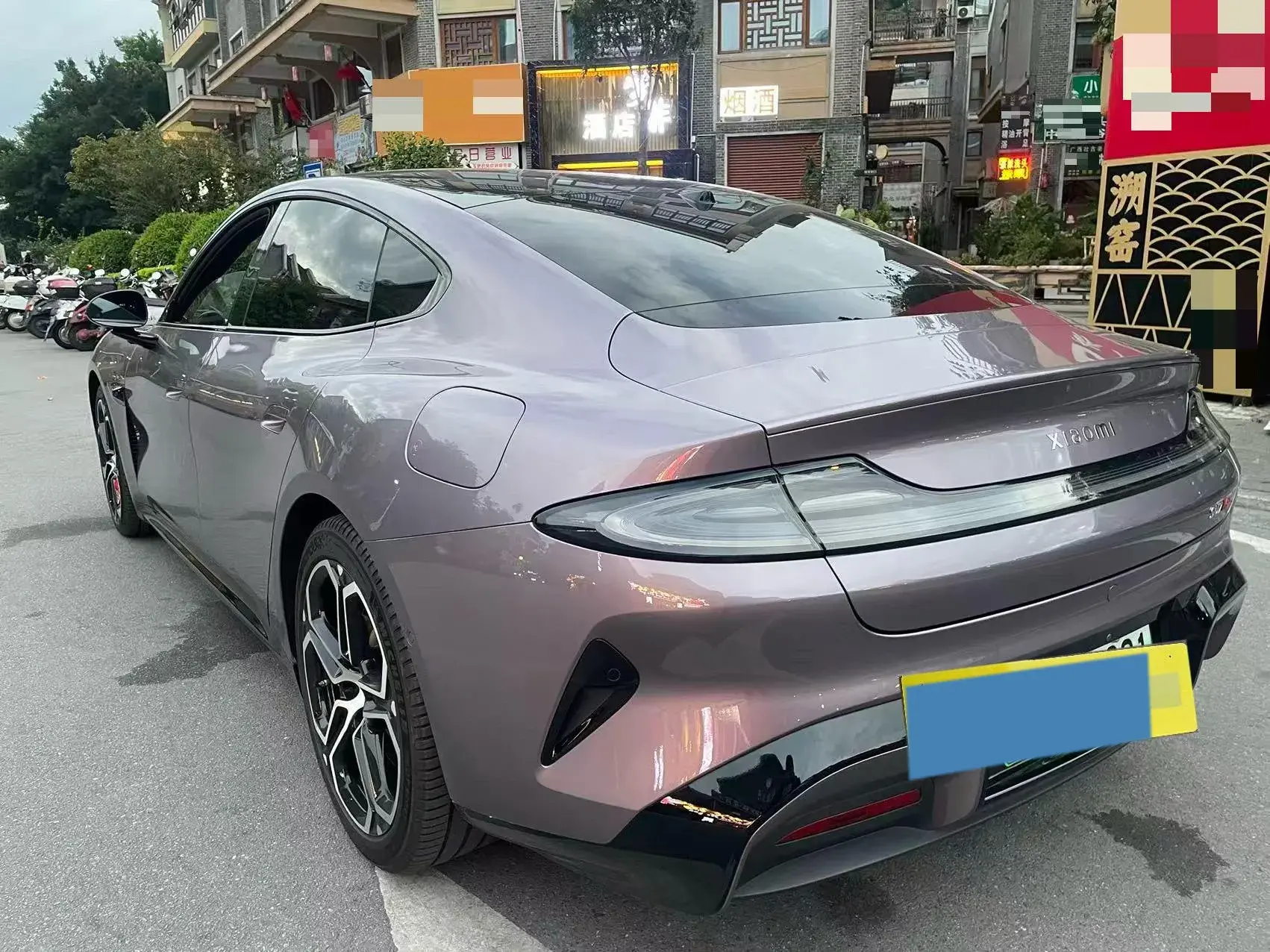 2024 MI SU7 thumbnail 2