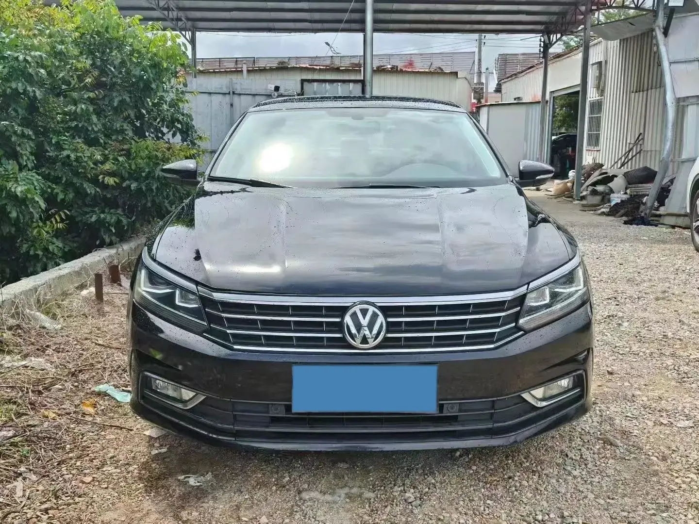 2017 VOLKSWAGEN PASSAT thumbnail 2