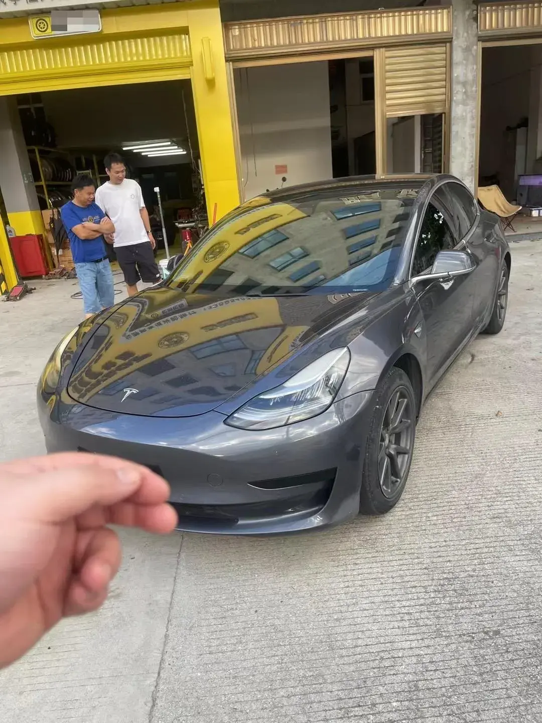 2020 TESLA MODEL view 1