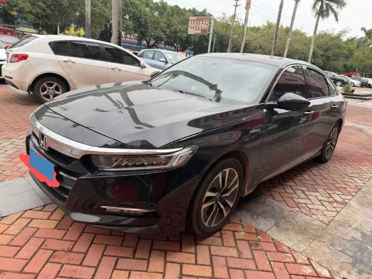 2018 Honda Accord 2.0L 146HP L4 E-CVT Hybrid