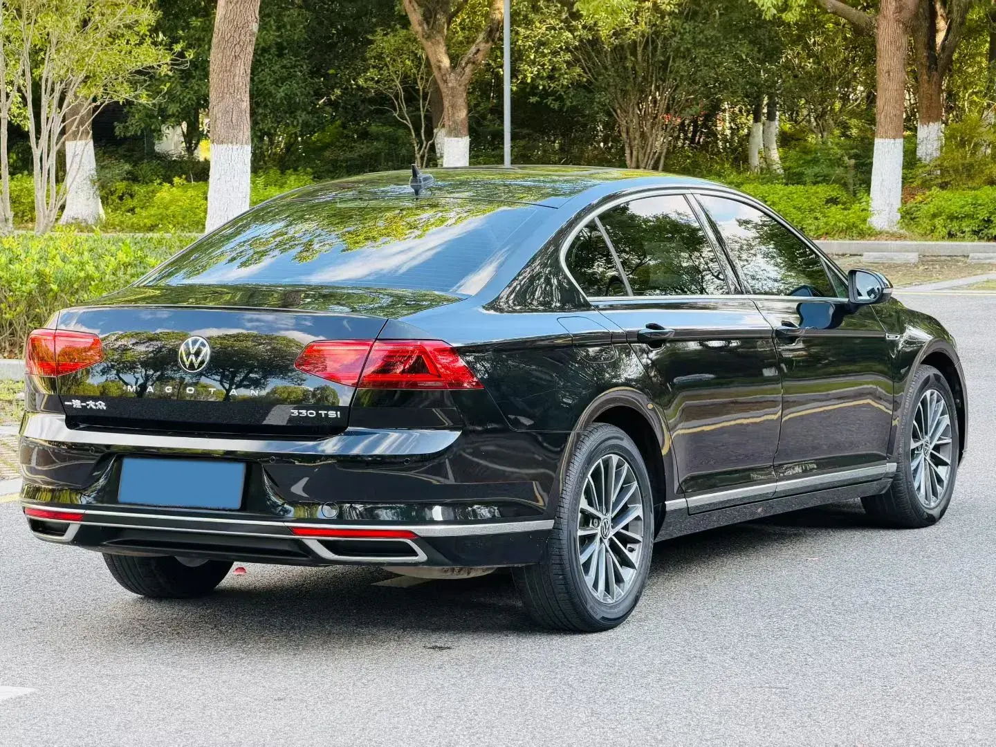 2020 VOLKSWAGEN MAGOTAN thumbnail 3