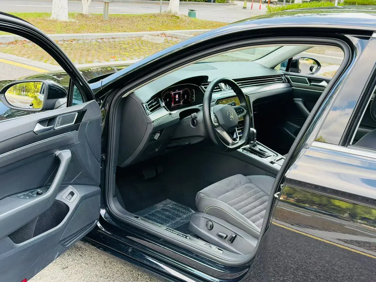 2020 VOLKSWAGEN MAGOTAN thumbnail 4