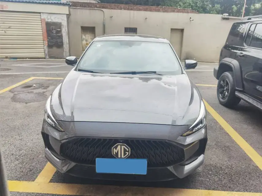 2021 MG 5 thumbnail 3