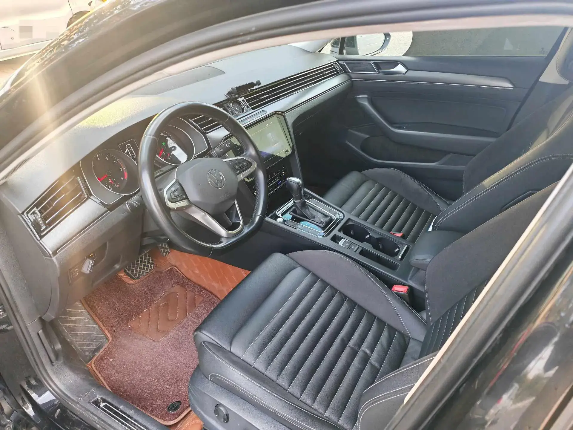 2020 VOLKSWAGEN MAGOTAN thumbnail 3