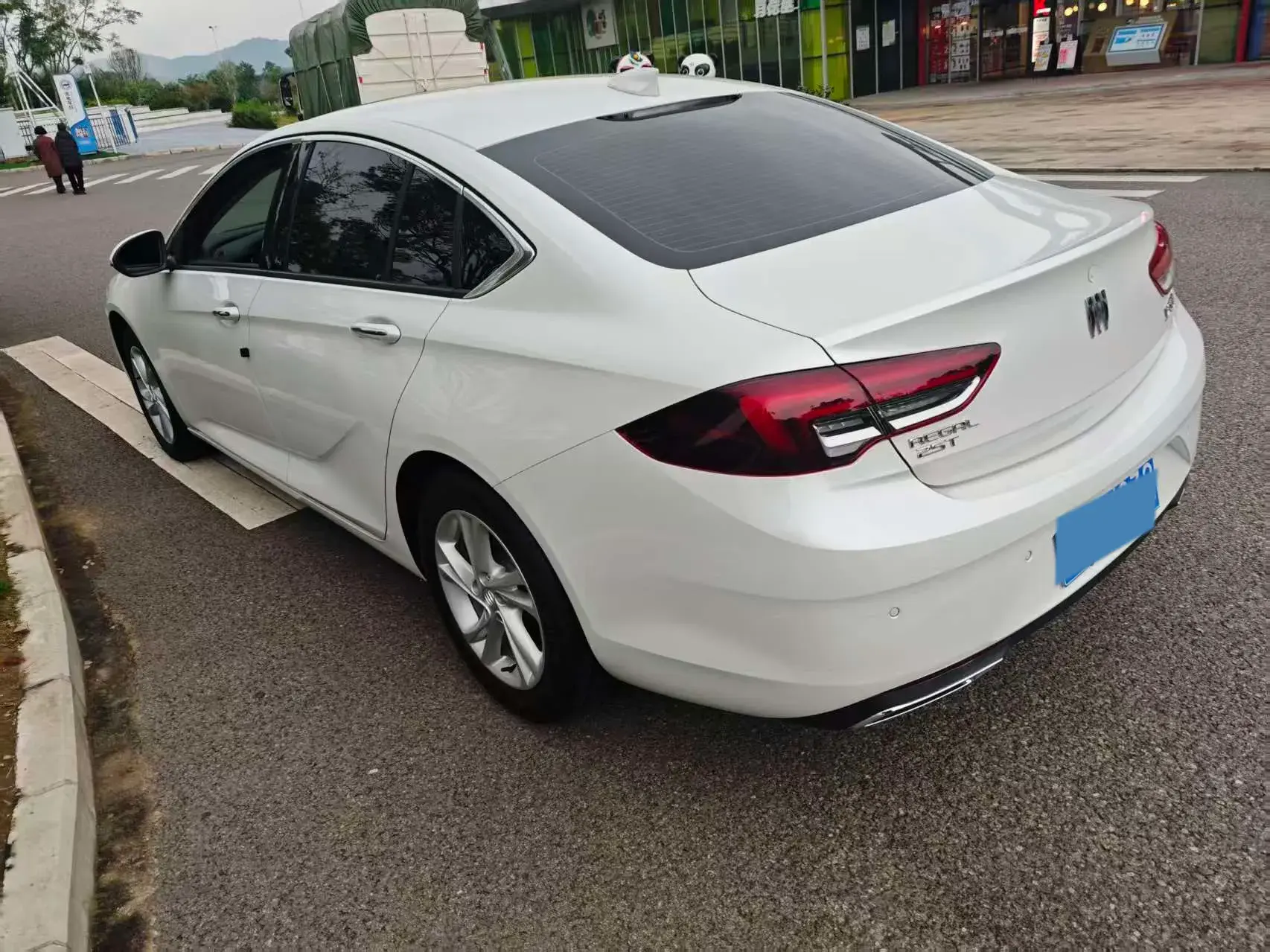 2024 BUICK REGAL thumbnail 4