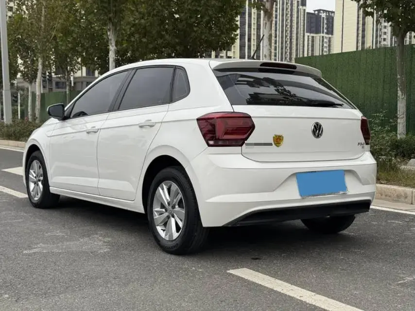 2019 VOLKSWAGEN POLO thumbnail 4