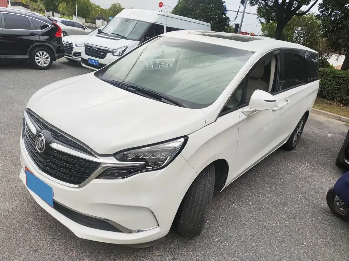 2021 BUICK GL8 view 1