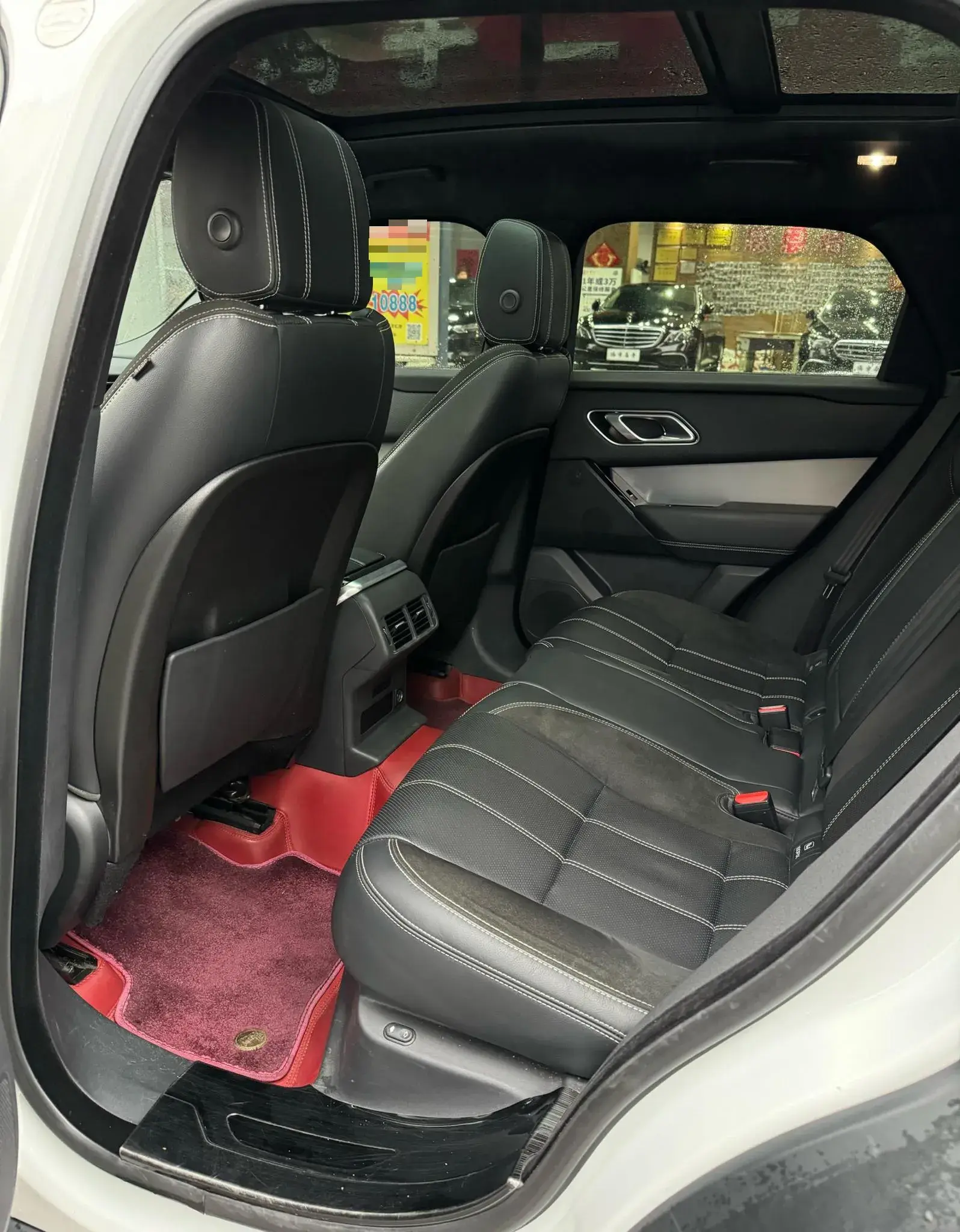 2020 LAND ROVER thumbnail 4