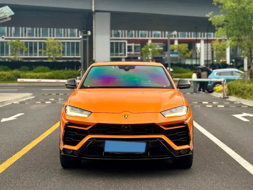 2021 LAMBORGHINI URUS thumbnail 2