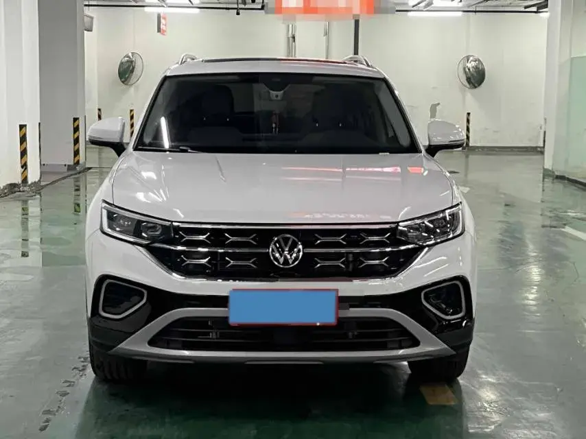 2024 VOLKSWAGEN TAYRON thumbnail 2