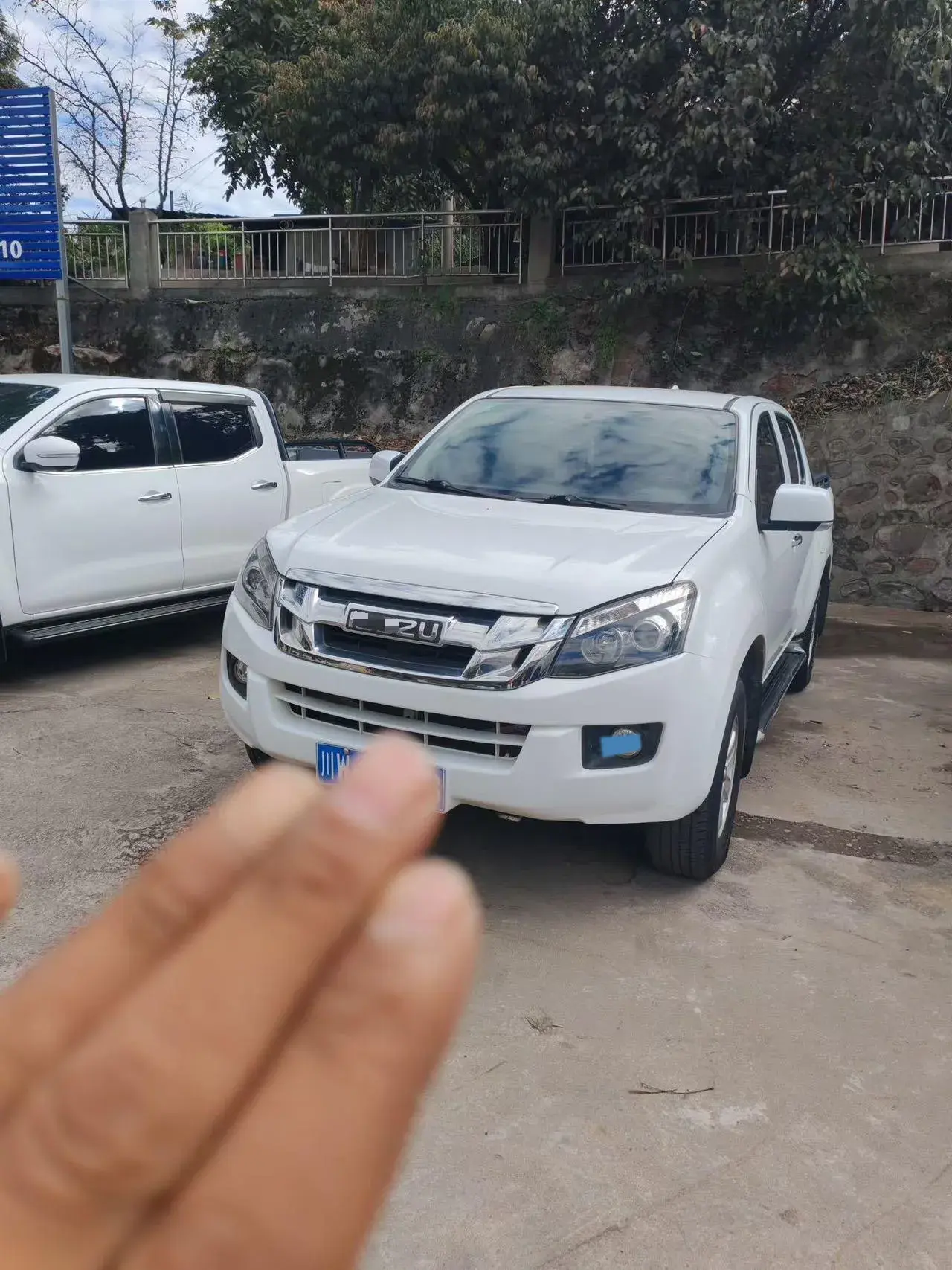 2020 ISUZU LINGTUO view 1