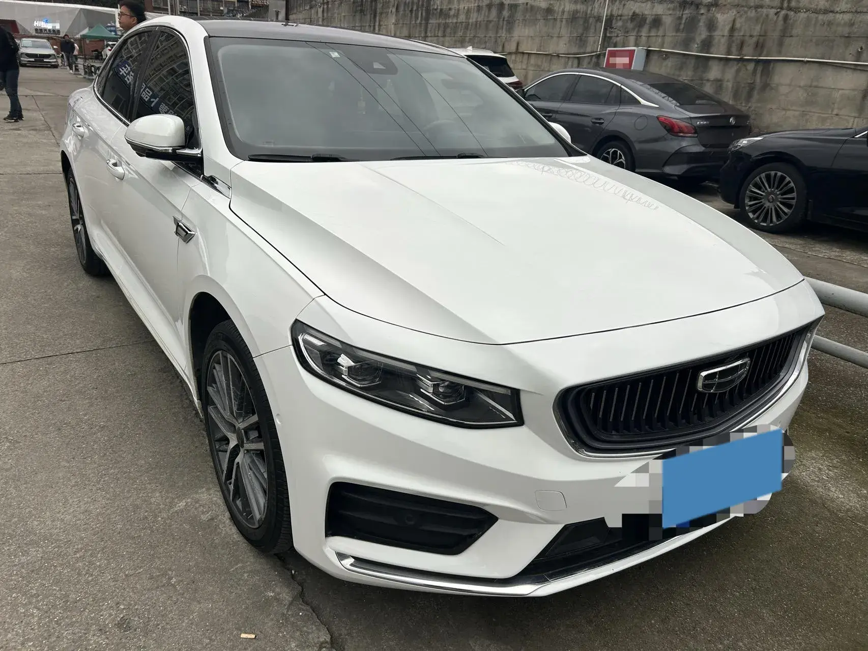 2020 GEELY TUGELLA thumbnail 3