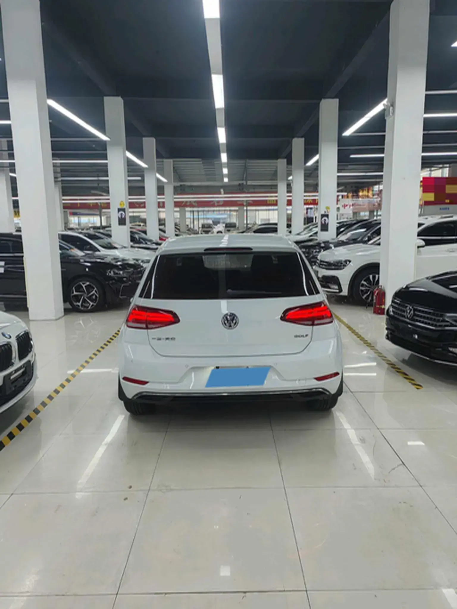 2019 VOLKSWAGEN GOLF thumbnail 4