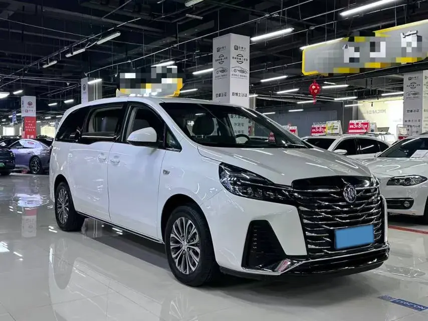 2022 BUICK GL8 thumbnail 3