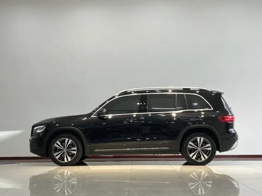 2024 MERCEDES-BENZ GLB thumbnail 4