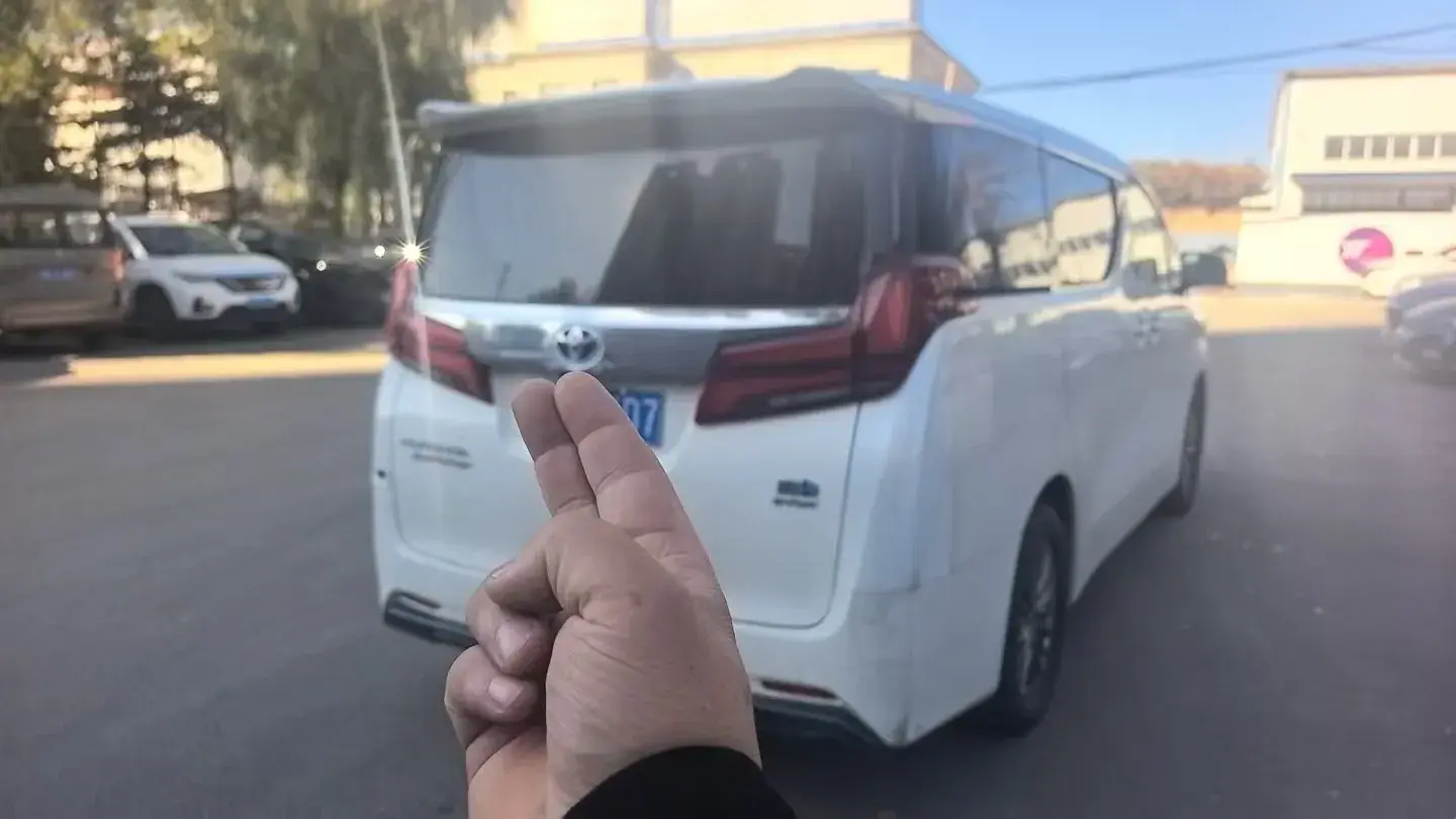 2021 TOYOTA ALPHARD thumbnail 2