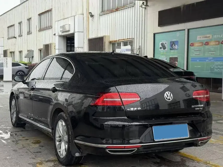 2019 VOLKSWAGEN MAGOTAN thumbnail 3