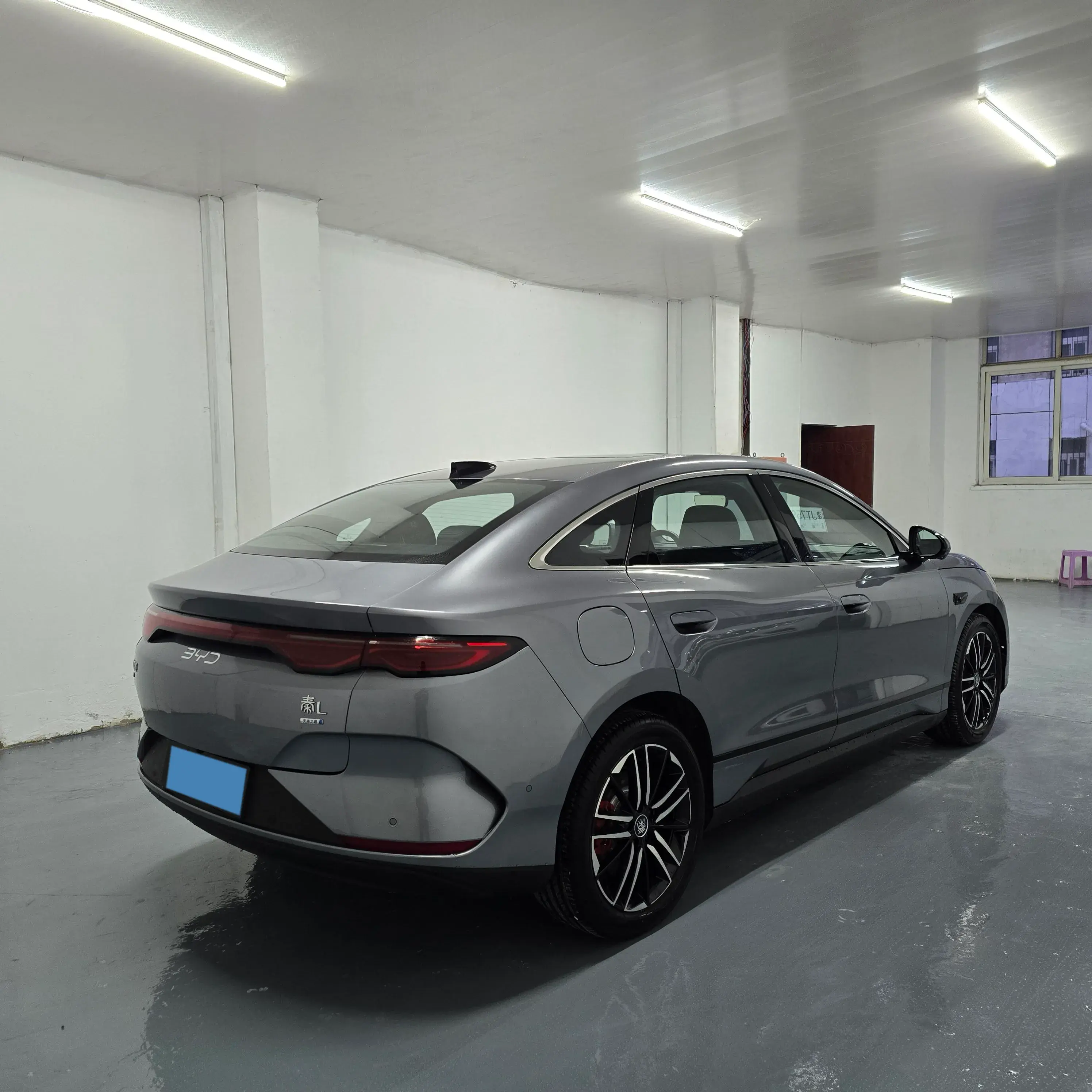 2025 BYD QINL thumbnail 4