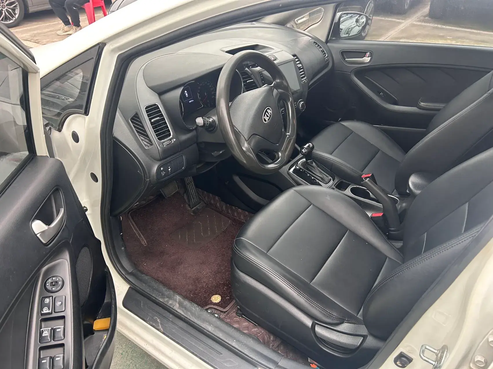 2017 KIA K3 thumbnail 2