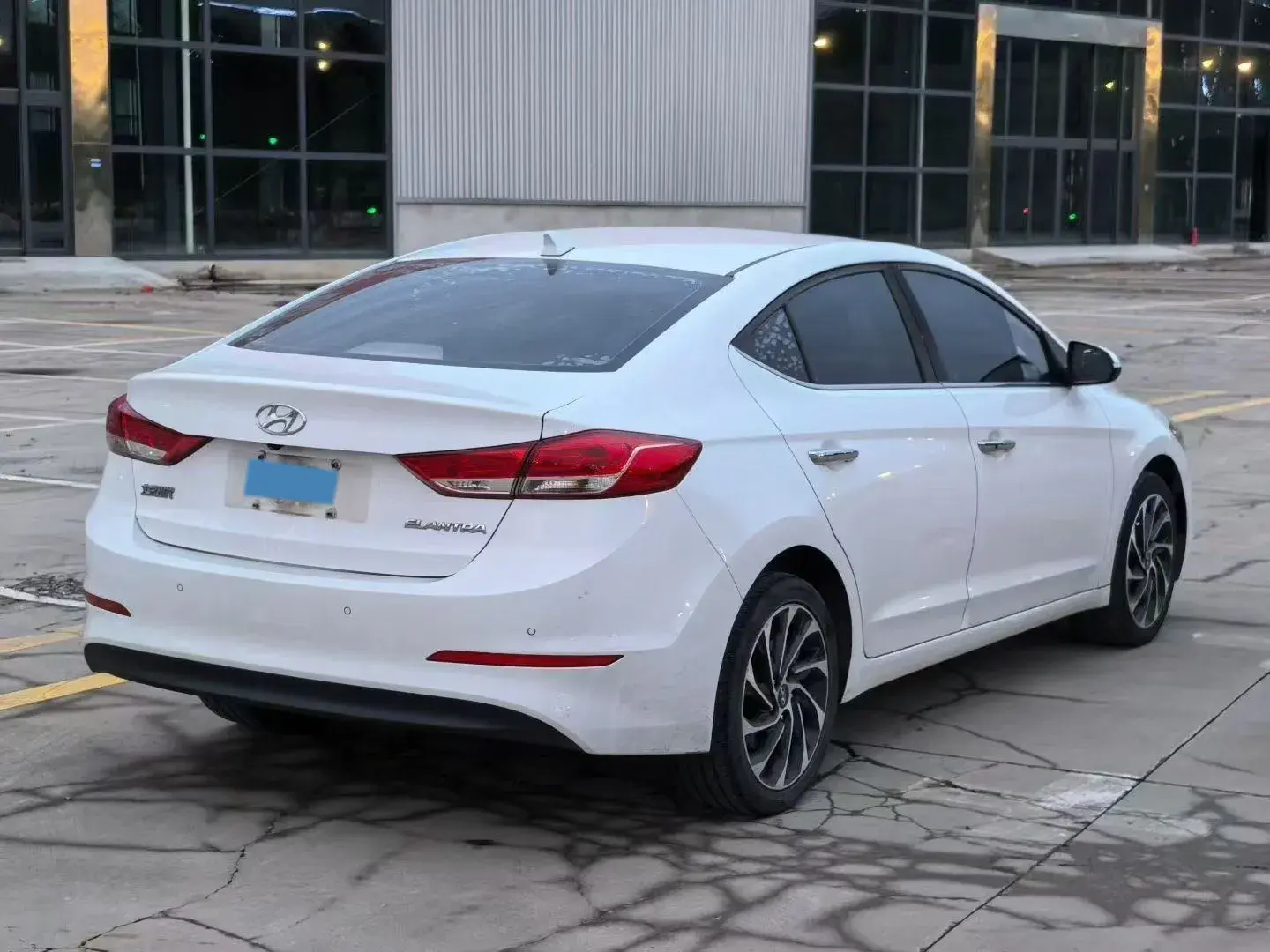 2020 HYUNDAI ELANTRA thumbnail 4