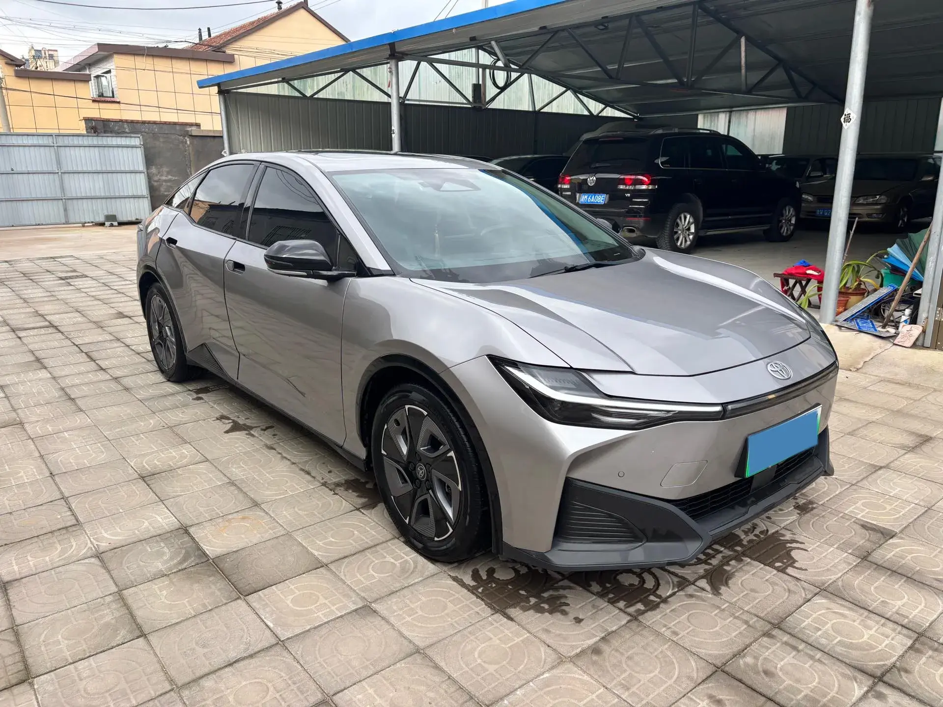 2024 TOYOTA BZ3 thumbnail 2