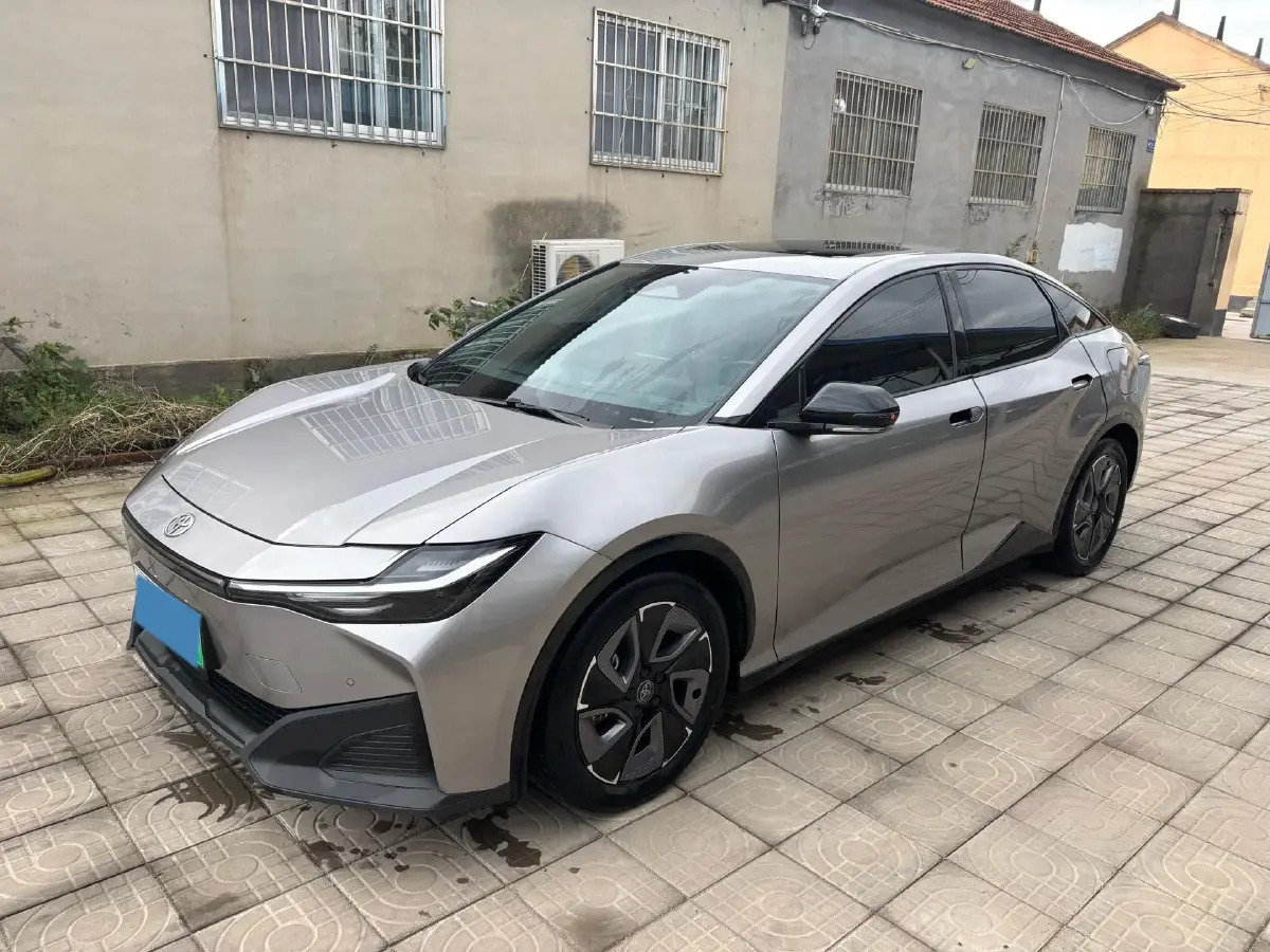 2024 Toyota bZ3 BEV 49.92KWH 2024 Toyota bZ3 BEV 49.92KWH