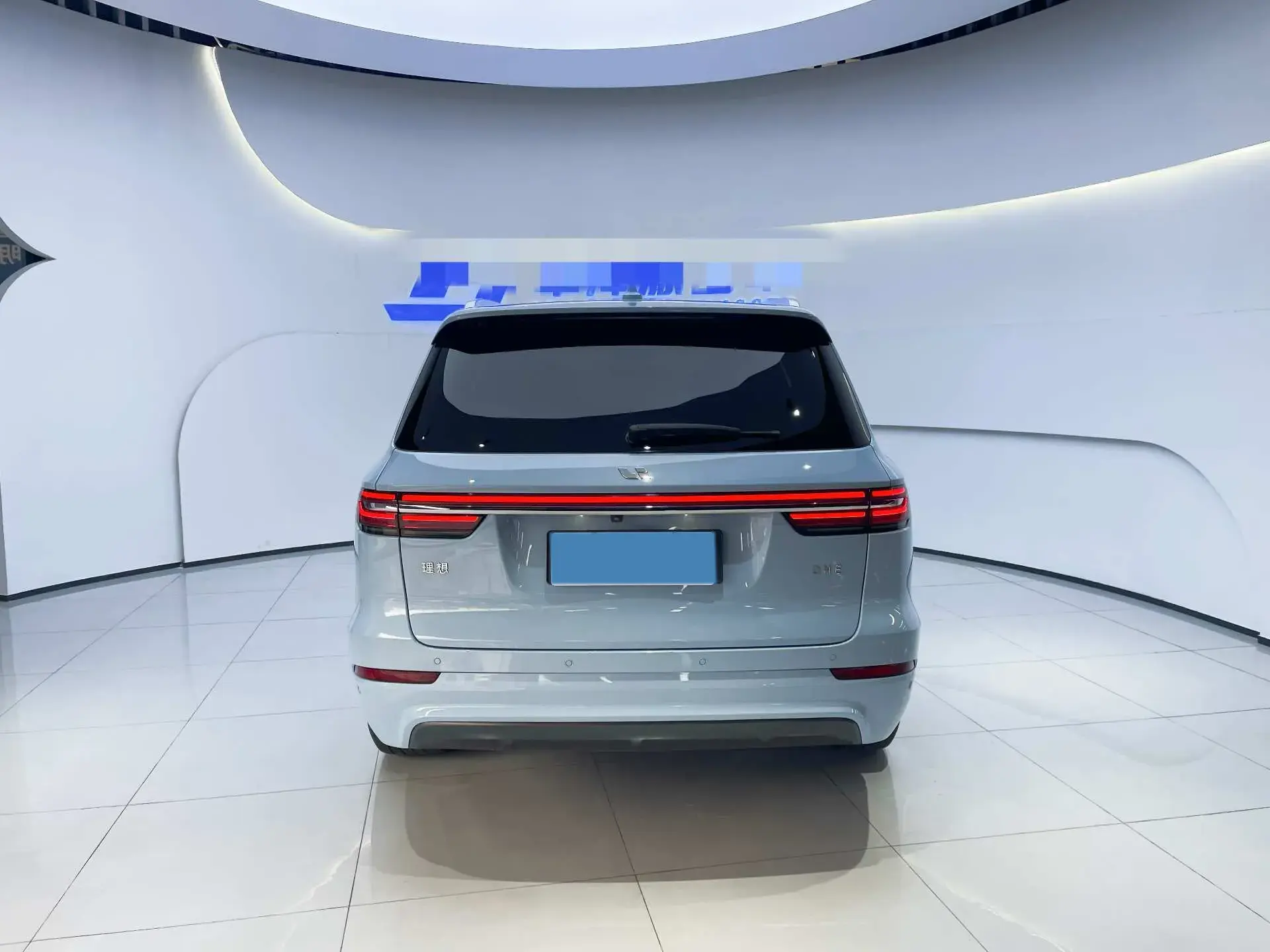 2020 LI ONE thumbnail 3