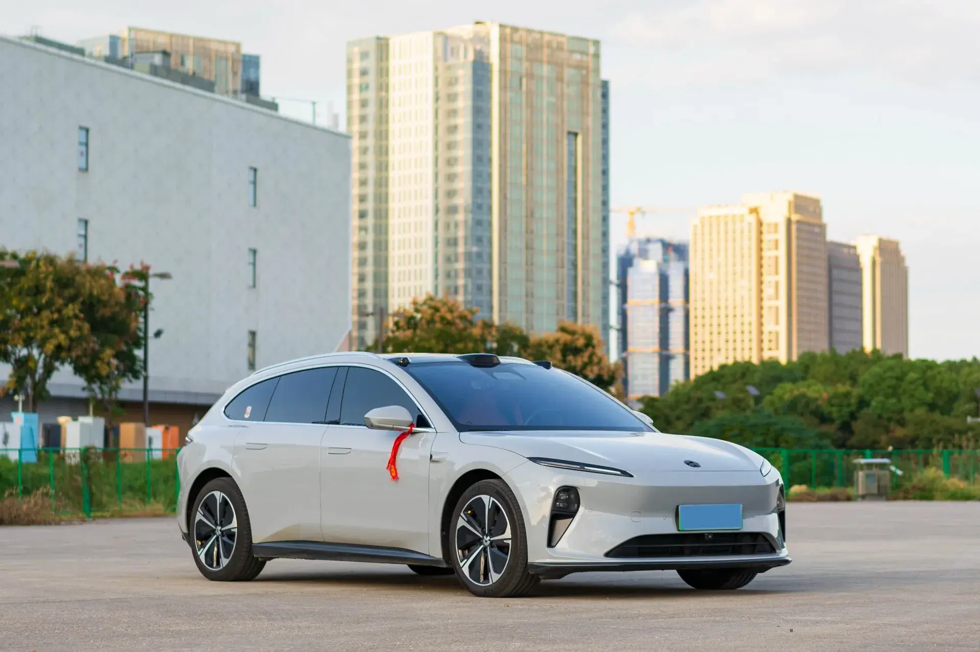 2023 NIO ET5T thumbnail 3