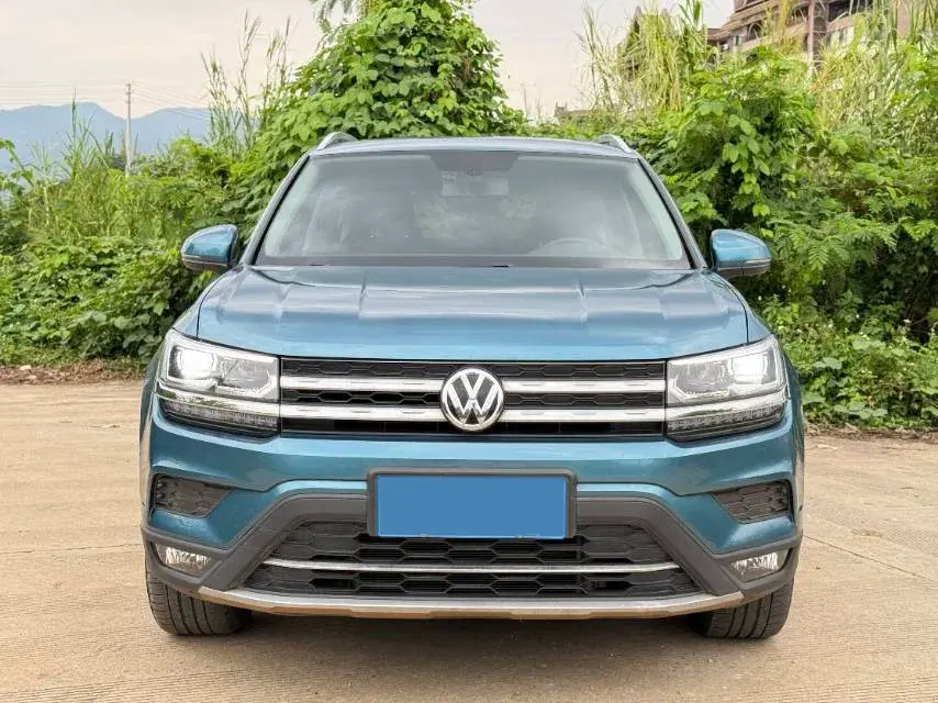 2020 VOLKSWAGEN THARU thumbnail 2