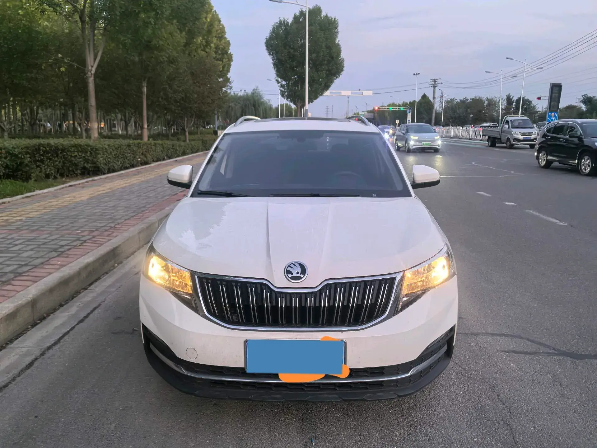 2022 SKODA KAMIQ thumbnail 2